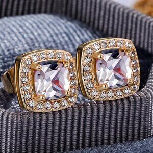 🆕 2.00 Carat Princess Cut Halo Diamond Earring Studs, 18K Yellow Gold 🆕